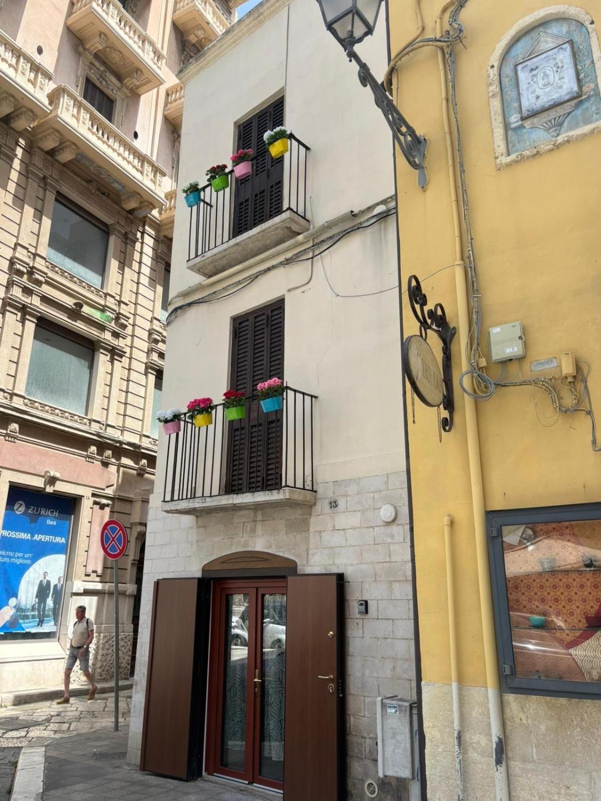 La Palazzina Dei Fiori Vila Bari Exterior foto
